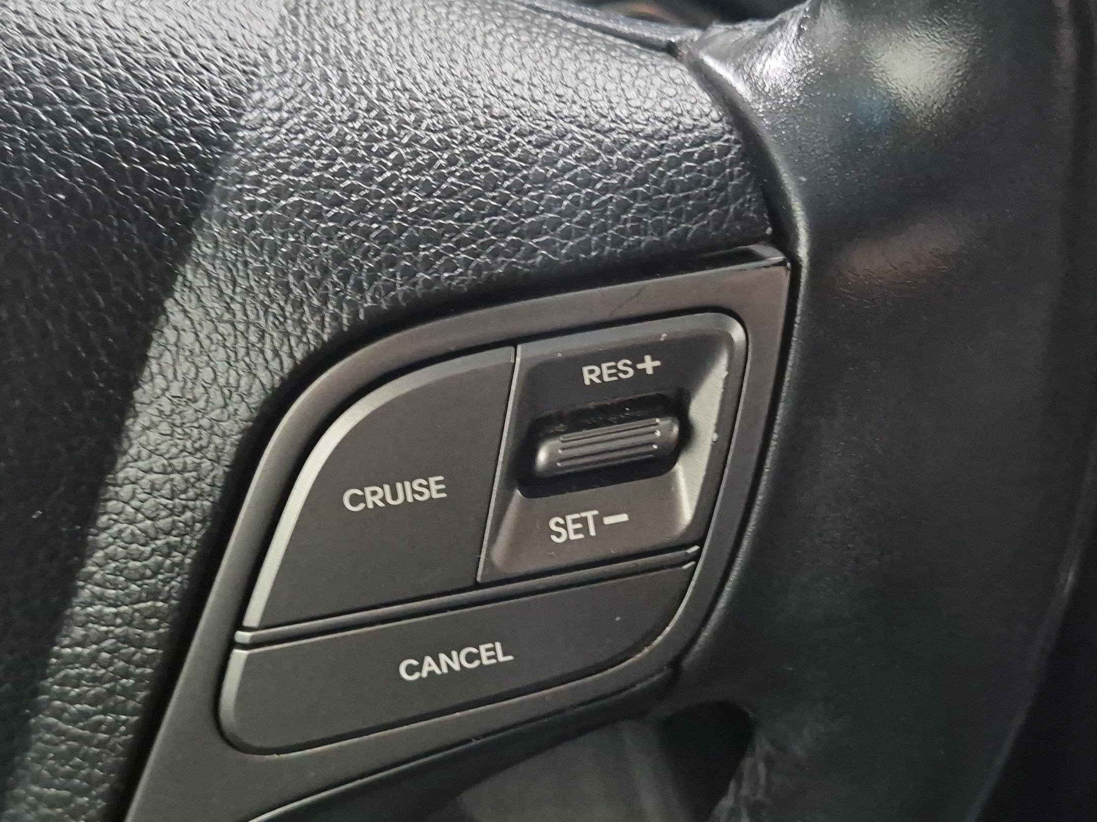 Used 2017 Hyundai Santa Fe Sport w/ Cargo Package FWD image 22