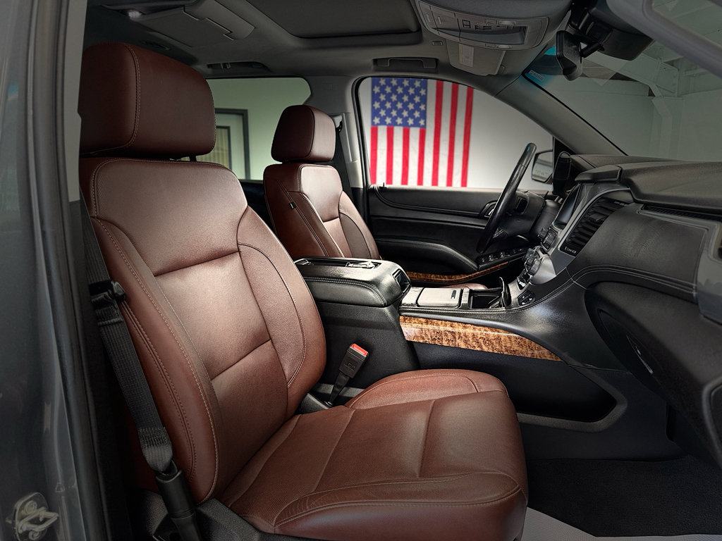 Used 2020 Chevrolet Suburban Premier w/ Premier Plus Edition AWD/4WD image 26