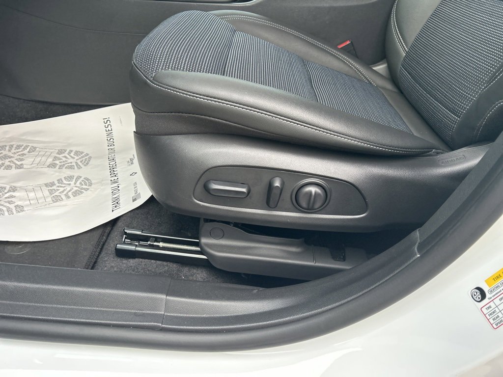 Used 2024 Buick Envista Preferred w/ Convenience I Package image 22