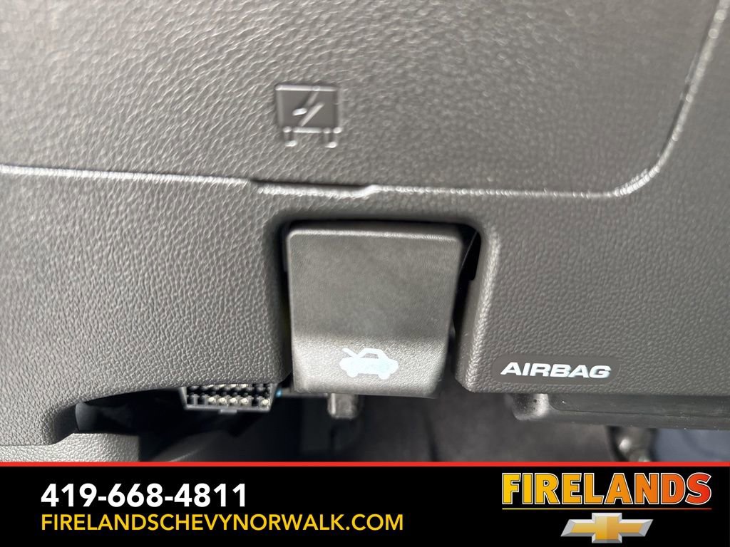 Certified 2024 Buick Encore GX Avenir w/ Avenir Convenience Package image 10