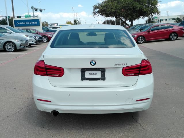 Used 2018 BMW 320i Sedan RWD image 7