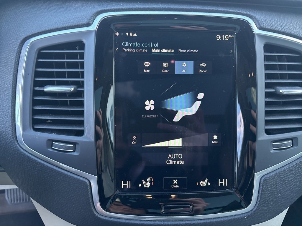 Used 2020 Volvo XC90 T6 Momentum w/ Protection Package Premier image 29
