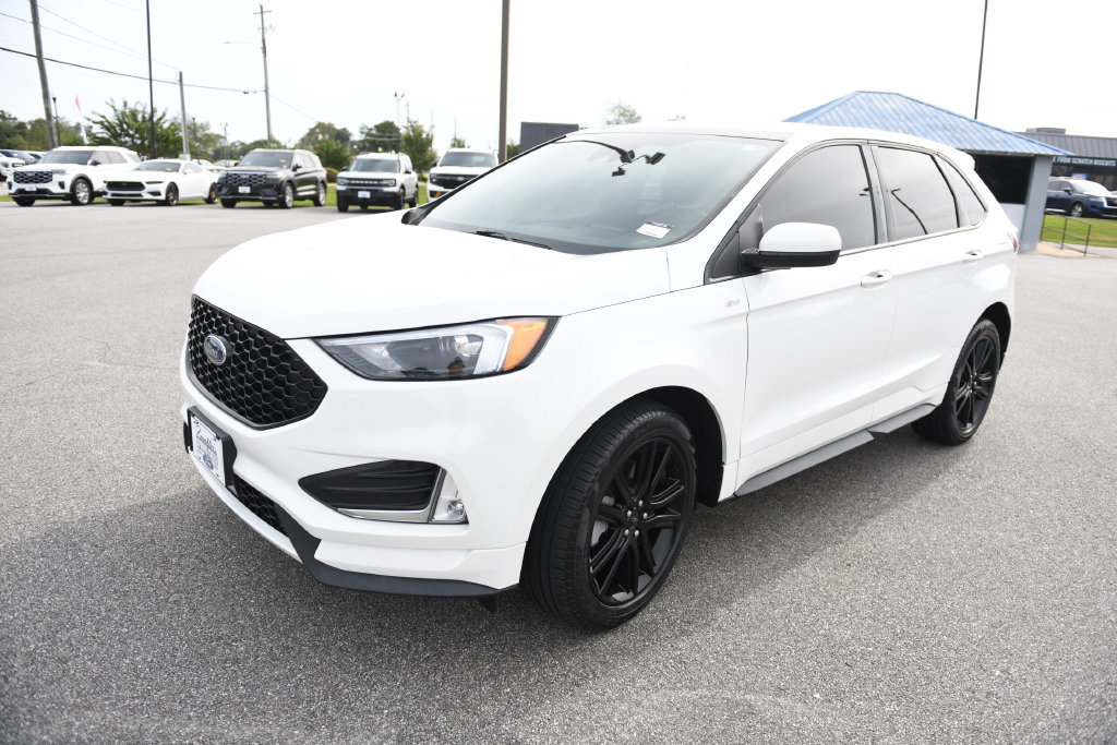 Used 2022 Ford Edge ST-Line w/ Class II Trailer Tow Package AWD/4WD image 6