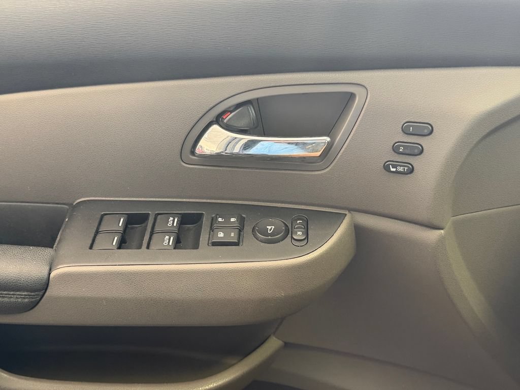 Used 2015 Honda Odyssey Touring image 25