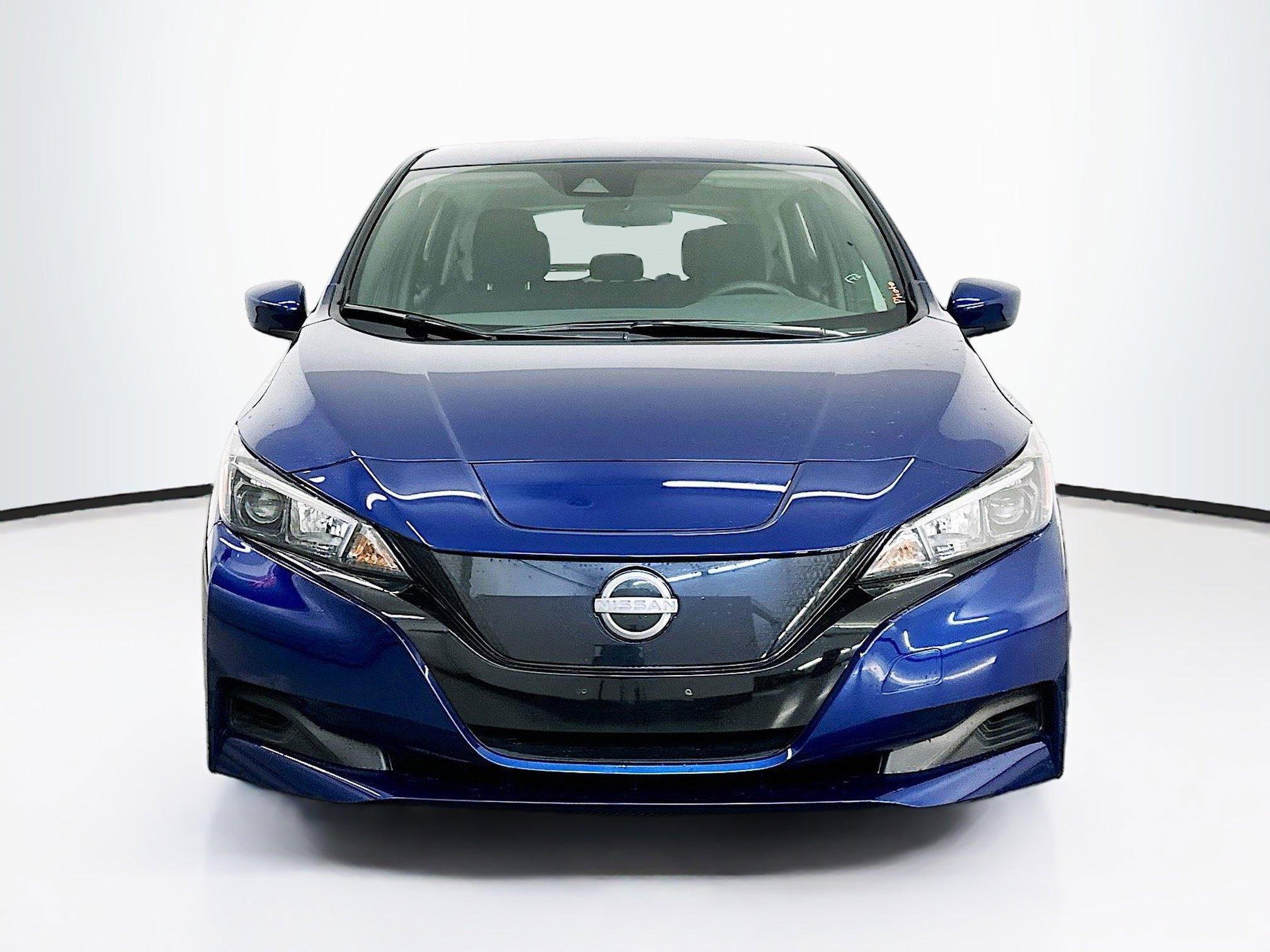Used 2024 Nissan Leaf S FWD image 2