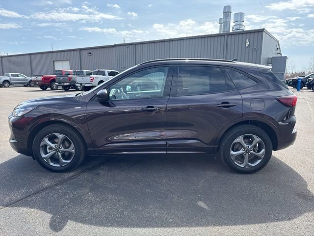 Certified 2023 Ford Escape ST-Line Select w/ Tech Pack #2 image 4