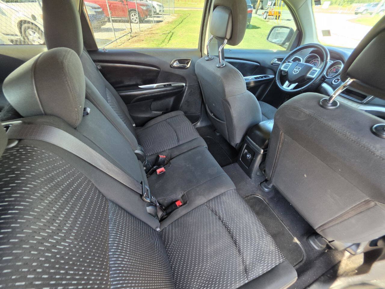 Used 2018 Dodge Journey SE w/ Popular Equipment Group FWD image 5