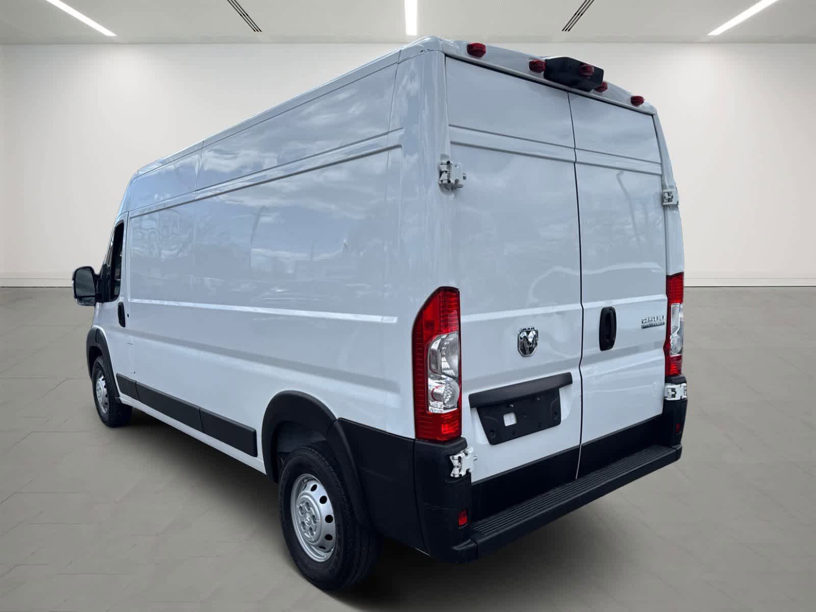 Used 2023 RAM ProMaster 2500 FWD image 4