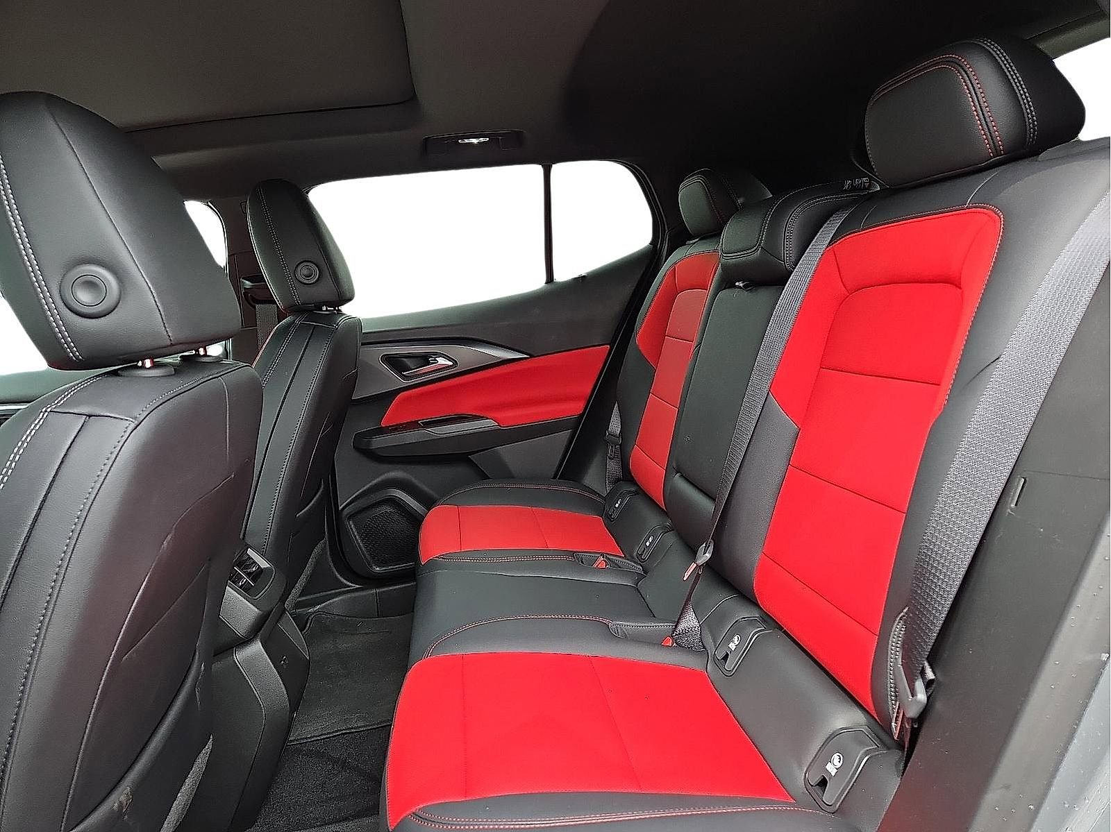 New 2025 Chevrolet Equinox EV RS image 10