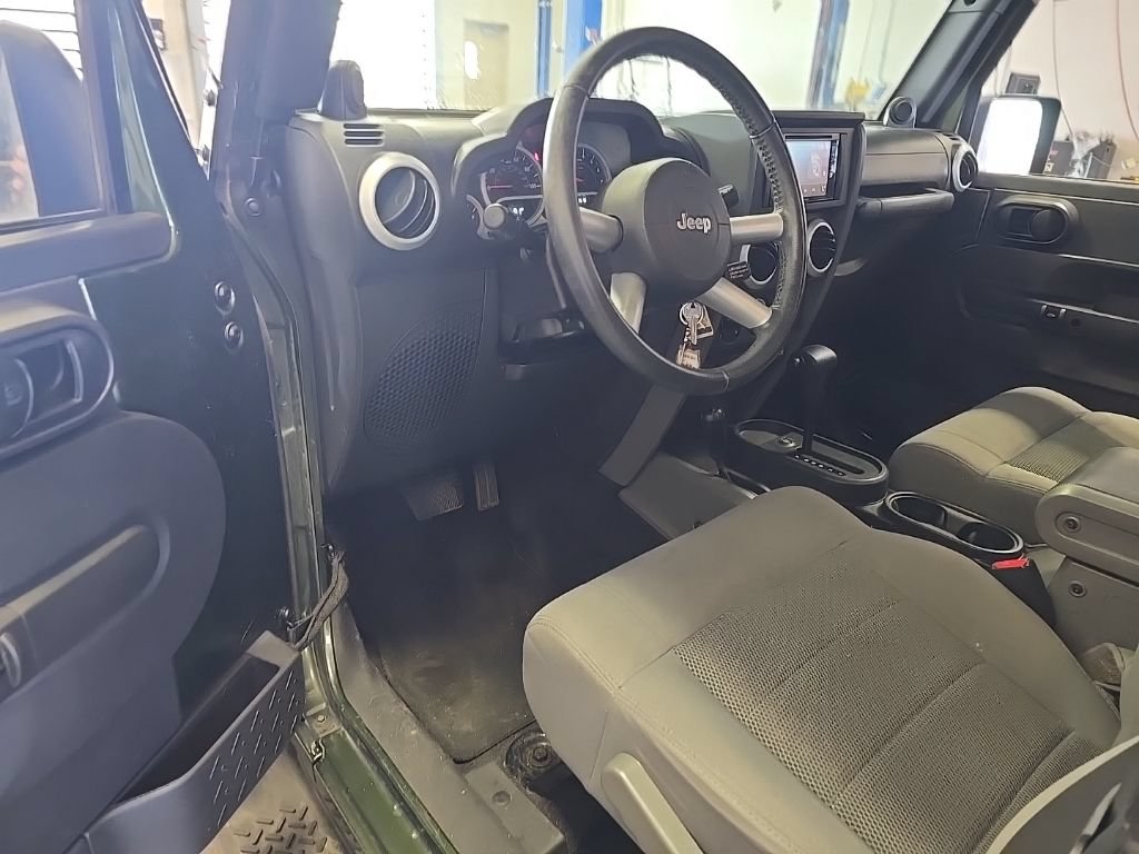 Used 2008 Jeep Wrangler Sahara w/ PWR Convenience Group AWD/4WD image 5