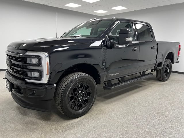 Used 2024 Ford F350 Lariat w/ Black Appearance Package AWD/4WD image 6