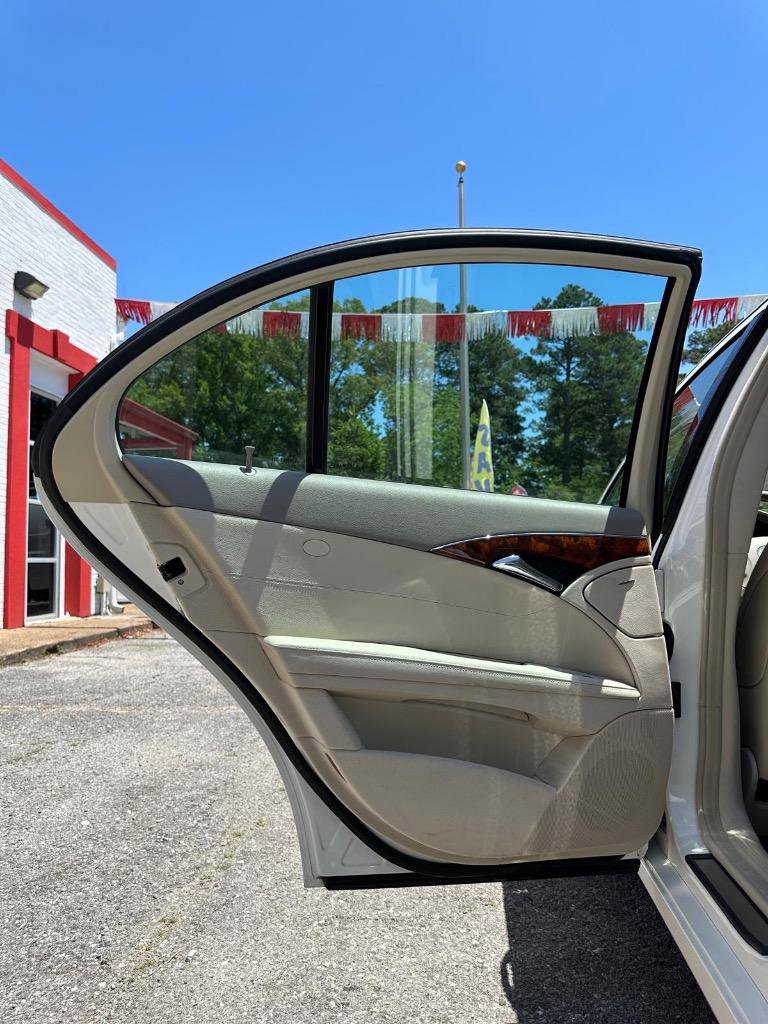 Used 2006 Mercedes-Benz E 350 Sedan image 13