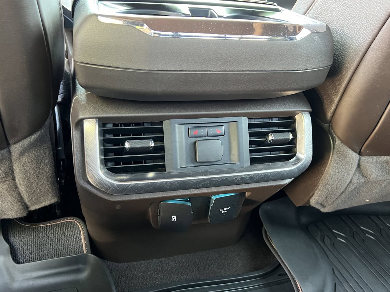 Used 2023 Ford F150 King Ranch w/ Equipment Group 601A High AWD/4WD image 27