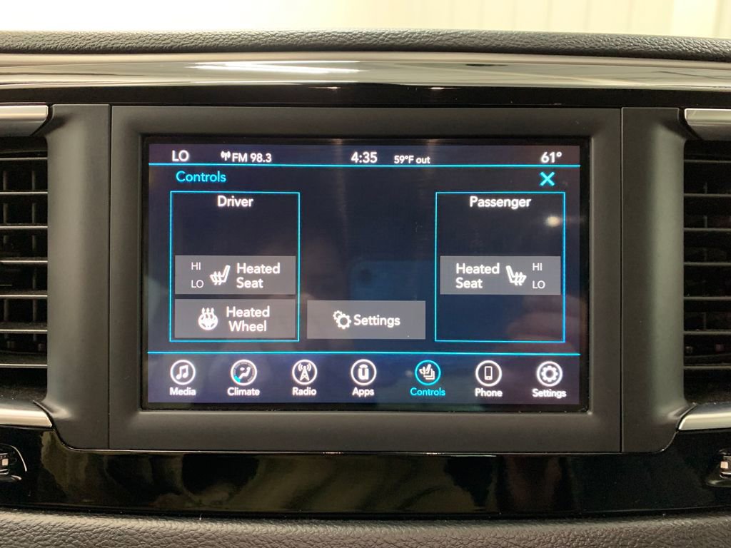 Used 2020 Chrysler Pacifica Touring-L FWD image 28