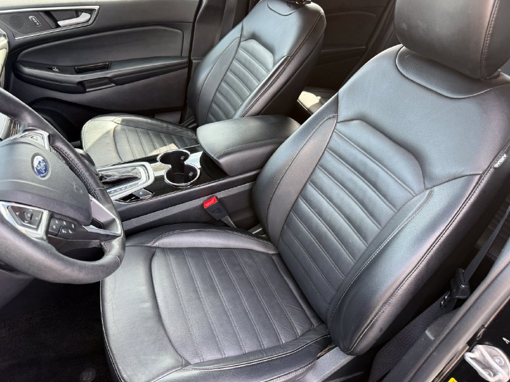 Used 2016 Ford Edge SEL w/ Equipment Group 201A AWD/4WD image 14