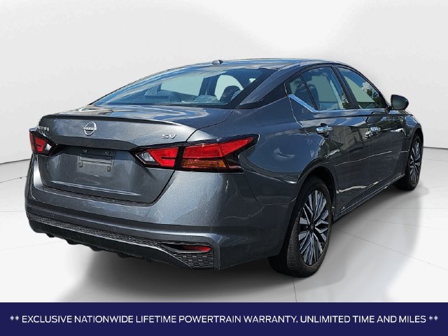 Used 2024 Nissan Altima 2.5 SV FWD image 4