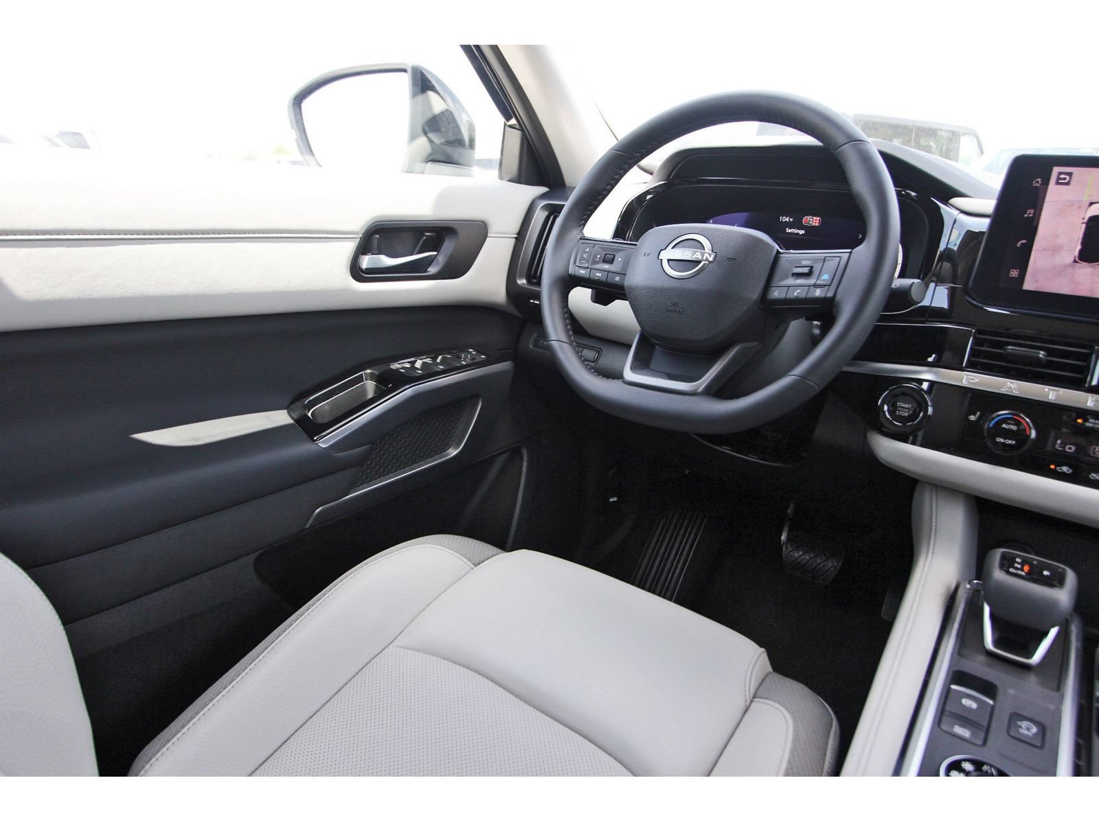 Certified 2026 Nissan Pathfinder SL AWD/4WD image 12