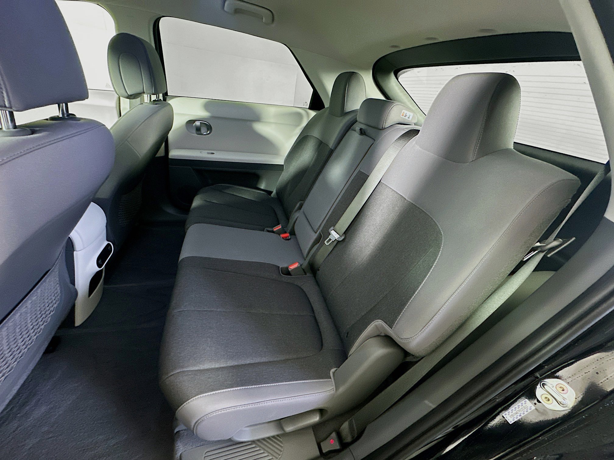 Used 2023 Hyundai Ioniq 5 SE image 27