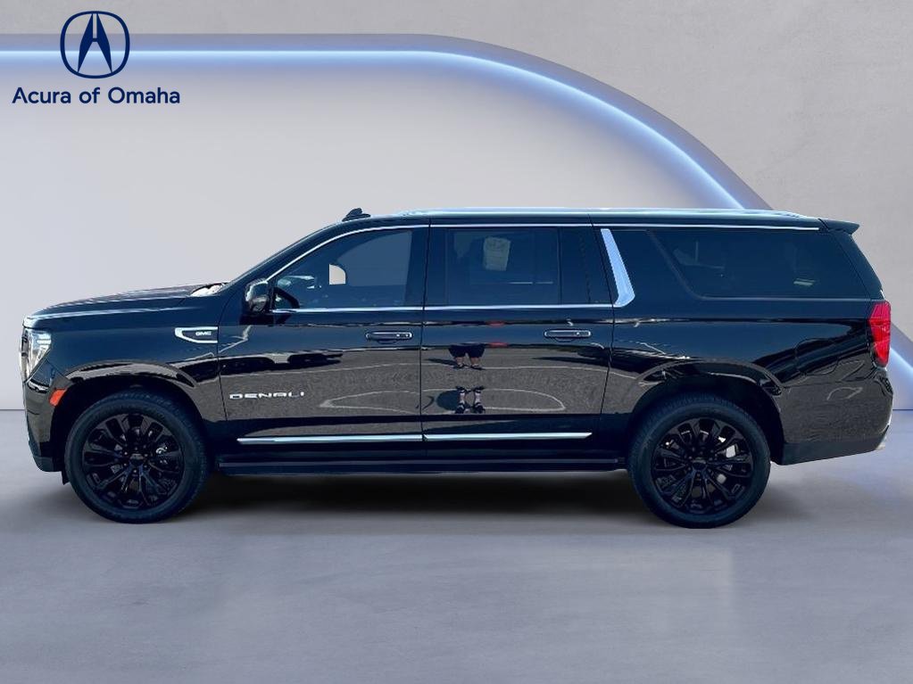 Used 2023 GMC Yukon XL Denali w/ LPO, Floor Liner Package AWD/4WD image 1