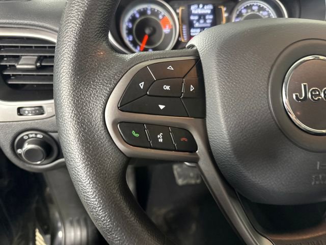 Used 2020 Jeep Cherokee Sport AWD/4WD image 15