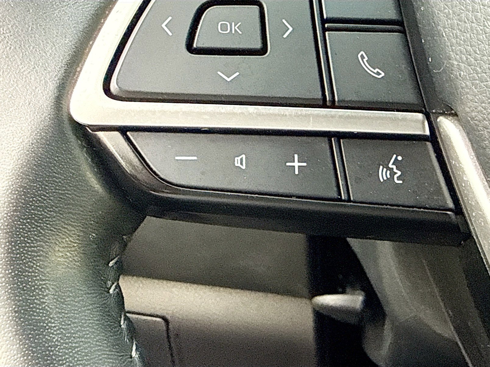 Used 2022 Toyota Highlander XSE image 37