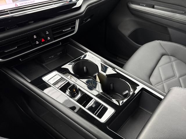 Used 2024 Volkswagen Atlas SE image 27