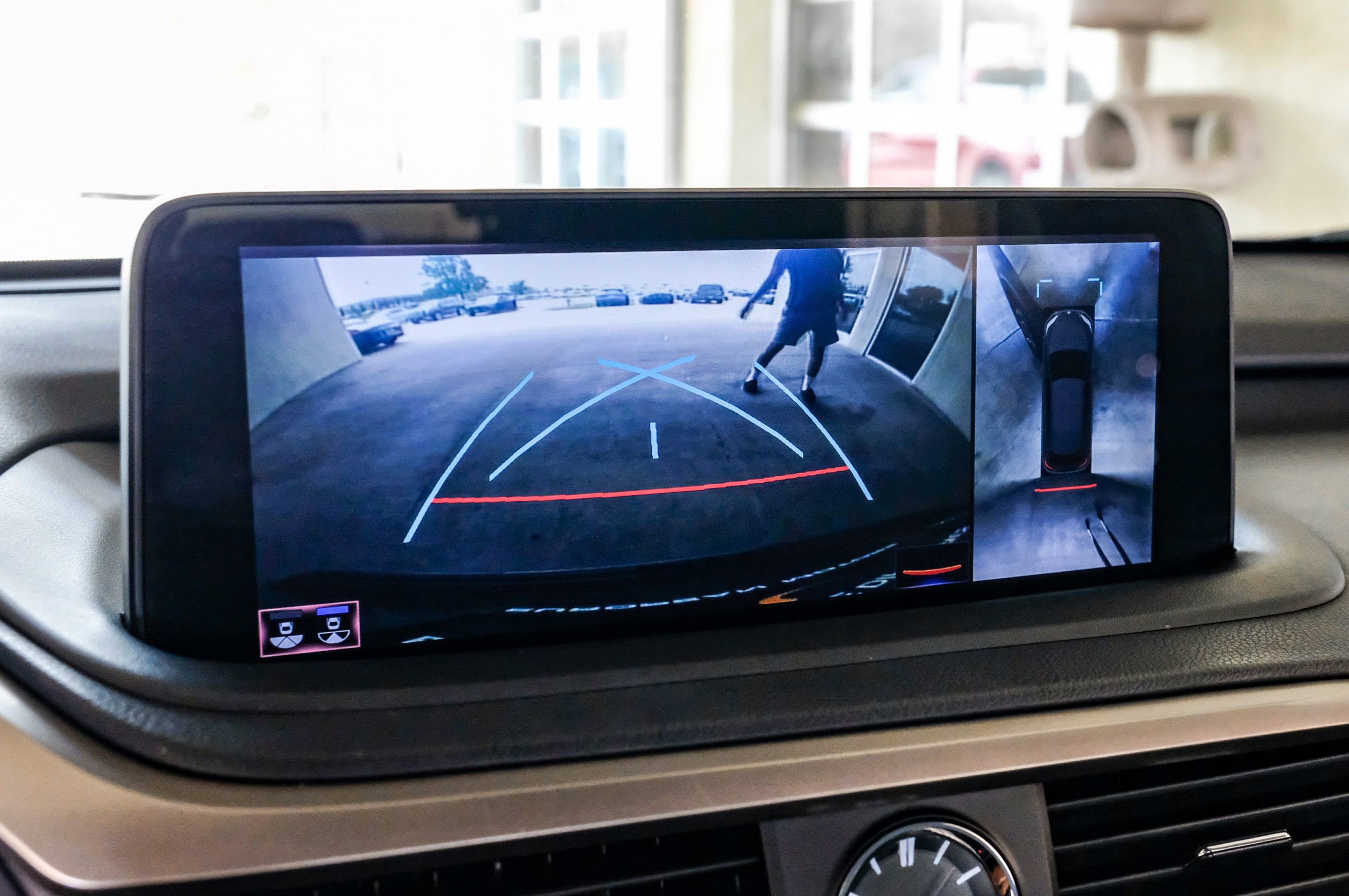 Used 2022 Lexus RX 350L FWD w/ Premium Package image 22