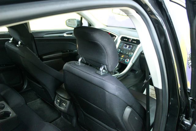 Used 2014 Ford Fusion SE w/ Equipment Group 201A image 10