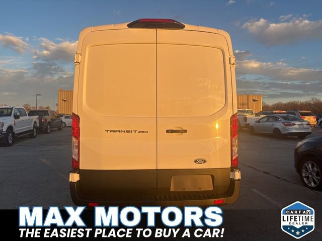 New 2026 Ford Transit 250 148 Medium Roof image 5