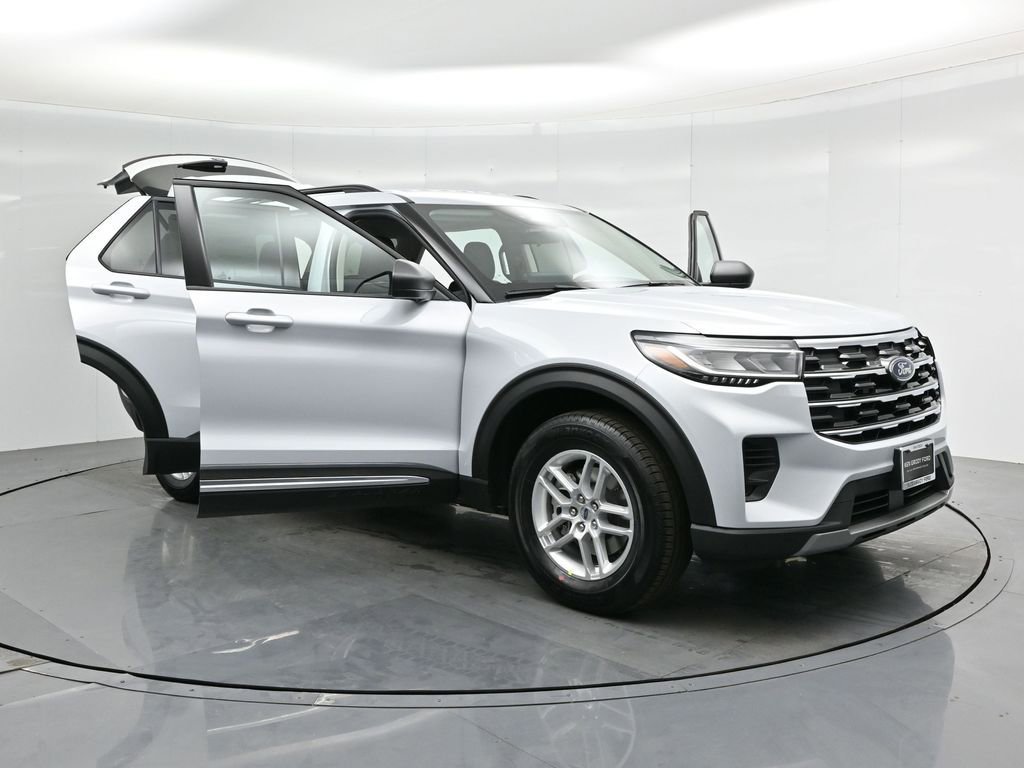 New 2025 Ford Explorer Active image 34