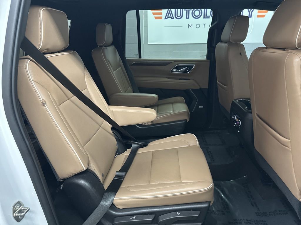 Used 2021 Chevrolet Suburban Premier w/ Premium Package AWD/4WD image 20