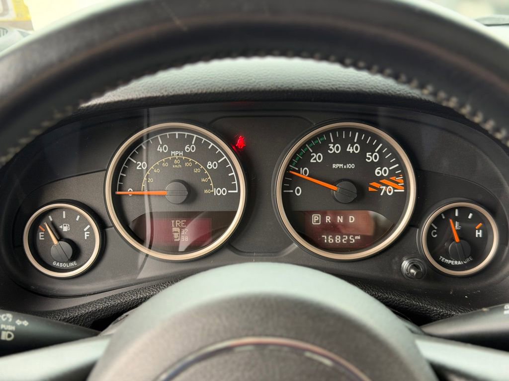 Used 2017 Jeep Wrangler 75th Anniversary image 11