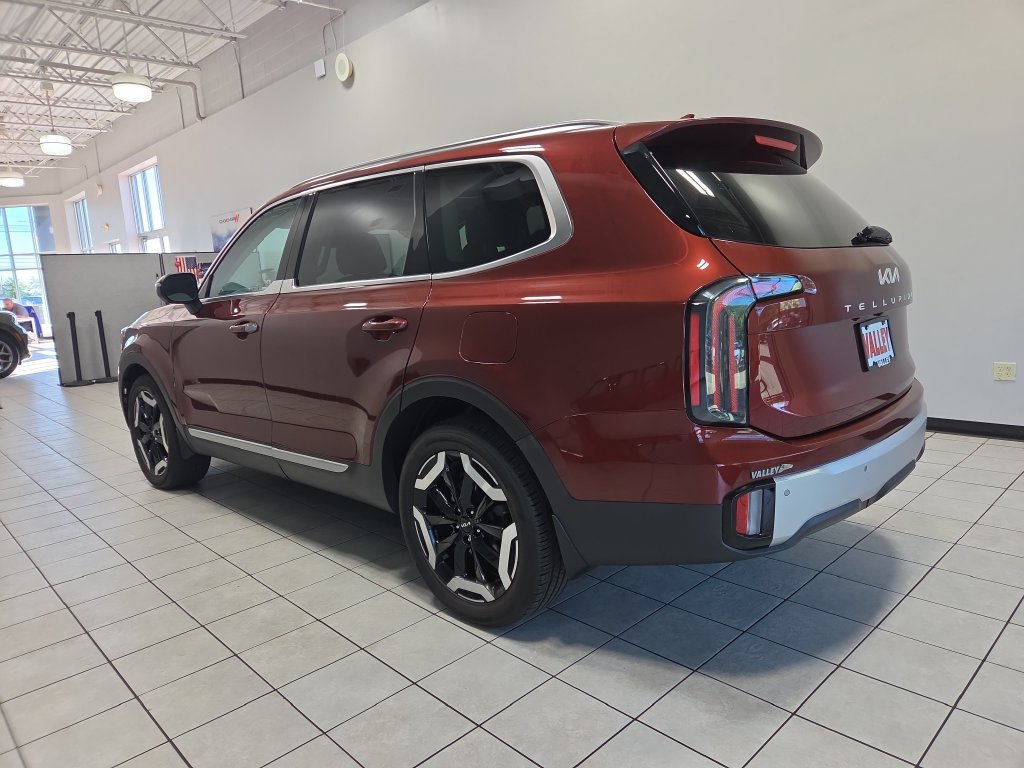 Used 2023 Kia Telluride EX AWD/4WD image 9