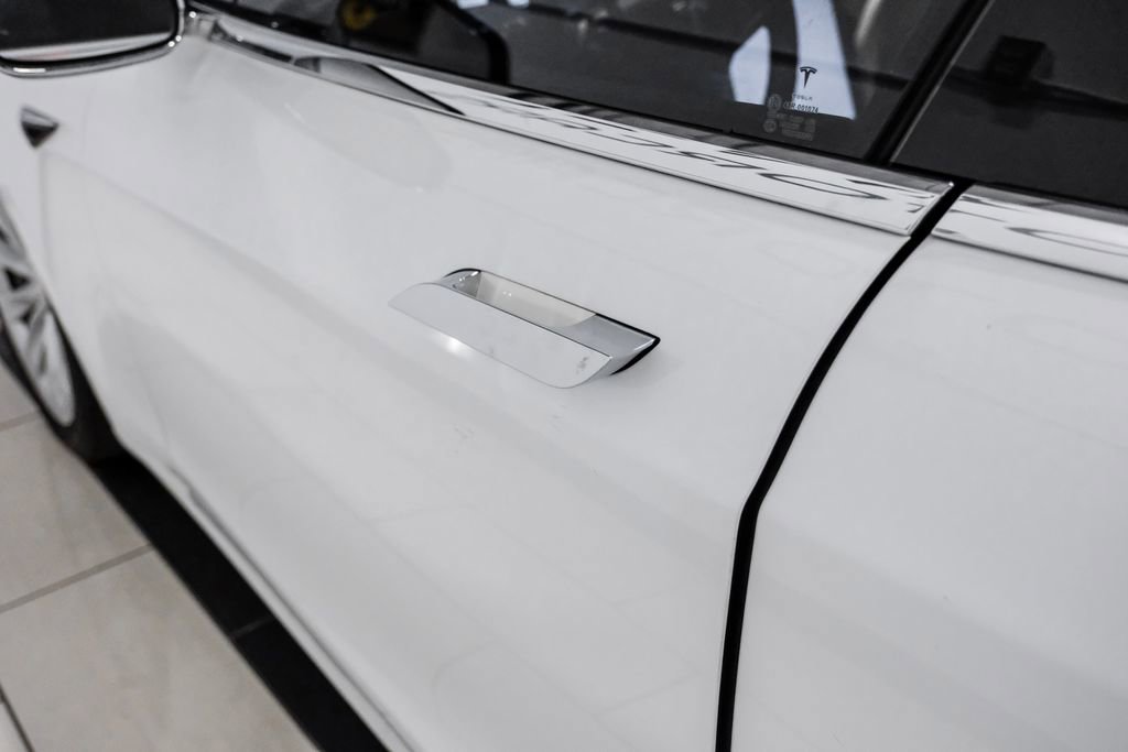 Used 2020 Tesla Model S Long Range image 31