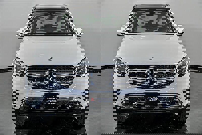 Used 2022 Mercedes-Benz GLC 300 4MATIC image 4