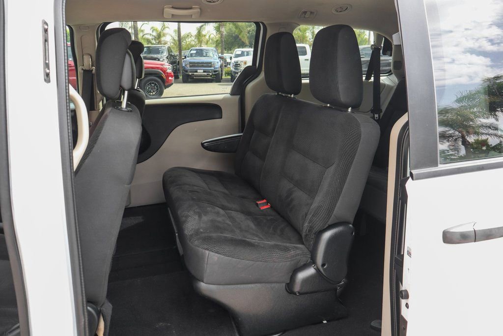 Used 2019 Dodge Grand Caravan SE image 31