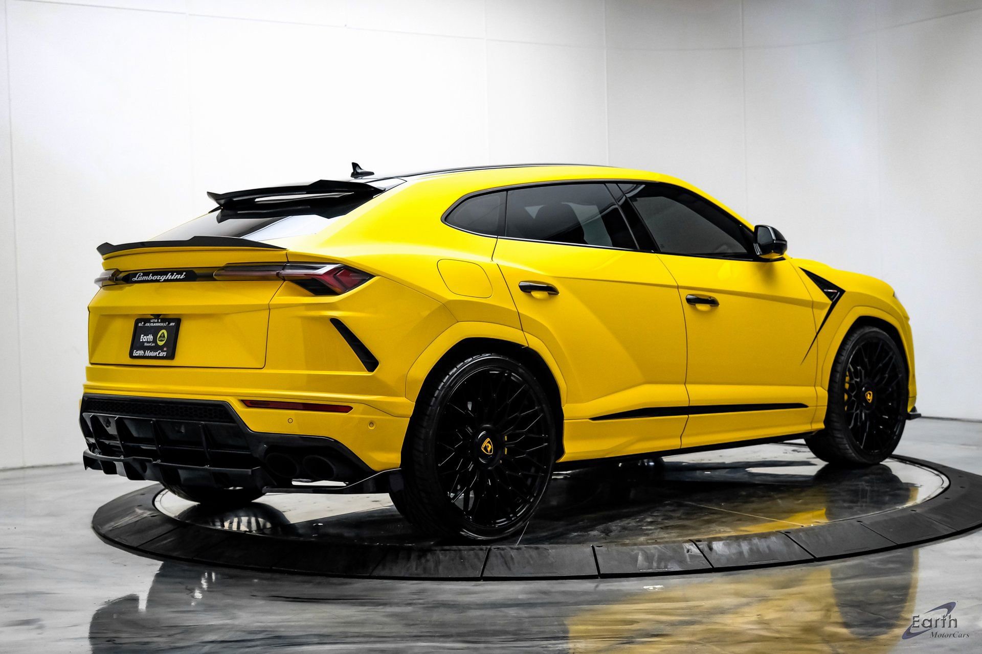 Used 2021 Lamborghini Urus image 17