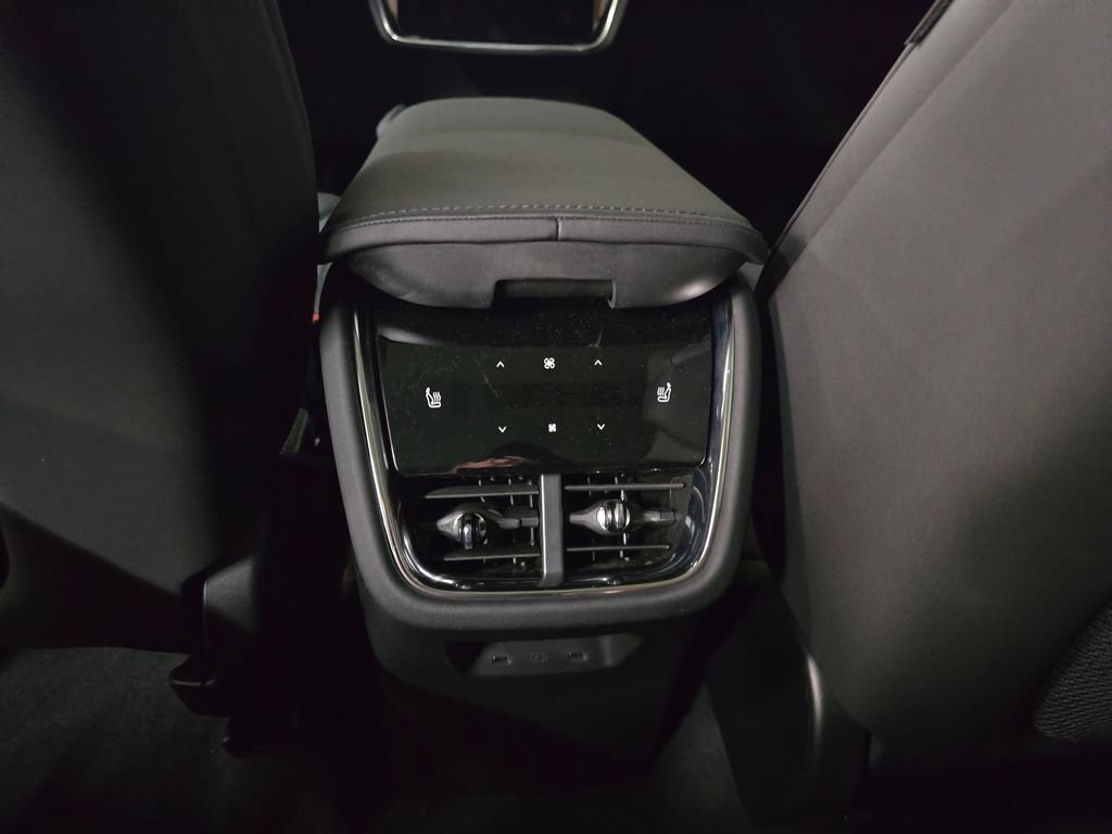 New 2025 Volvo EX90 Plus AWD/4WD image 18