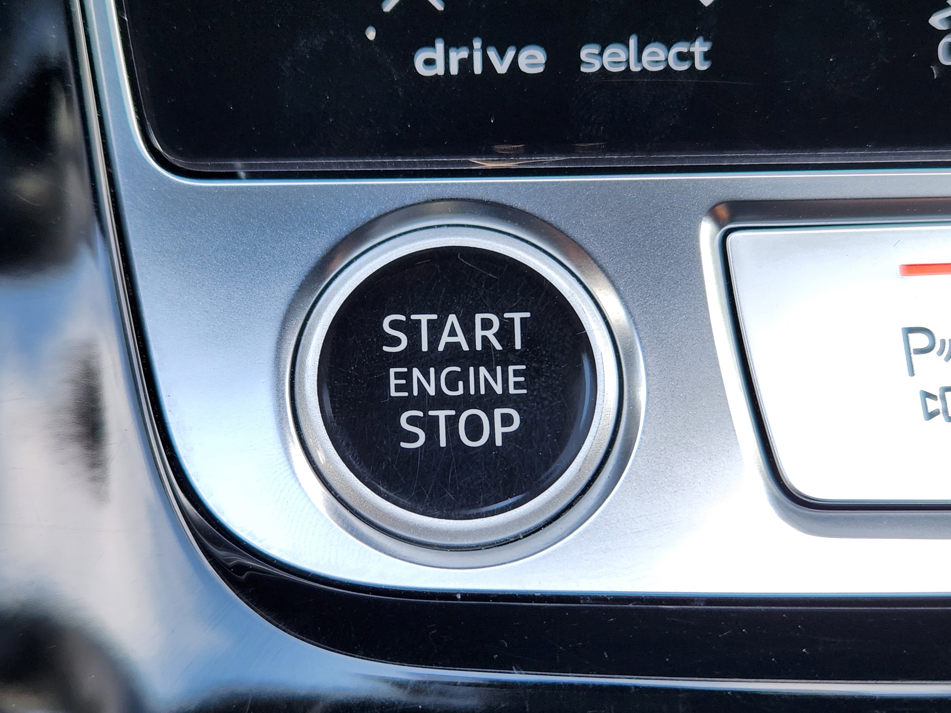 Used 2022 Audi Q8 Prestige image 29