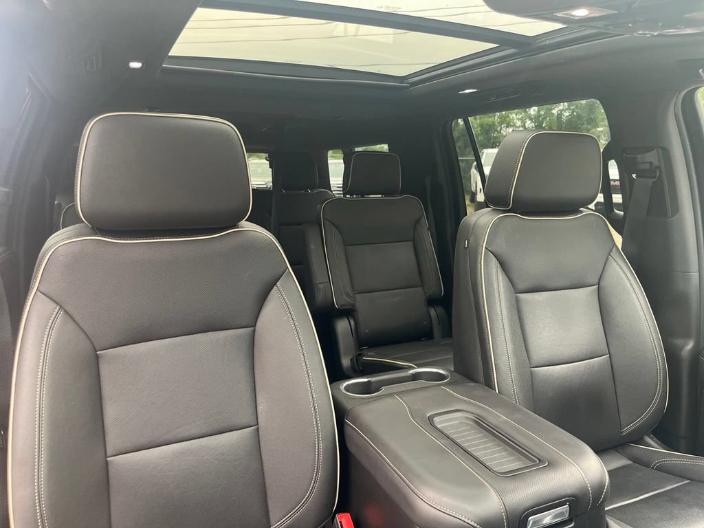Used 2023 GMC Yukon XL SLT w/ SLT Premium Package AWD/4WD image 41