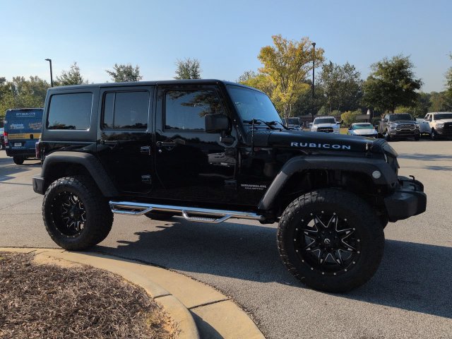 Used 2015 Jeep Wrangler Unlimited Rubicon AWD/4WD image 2