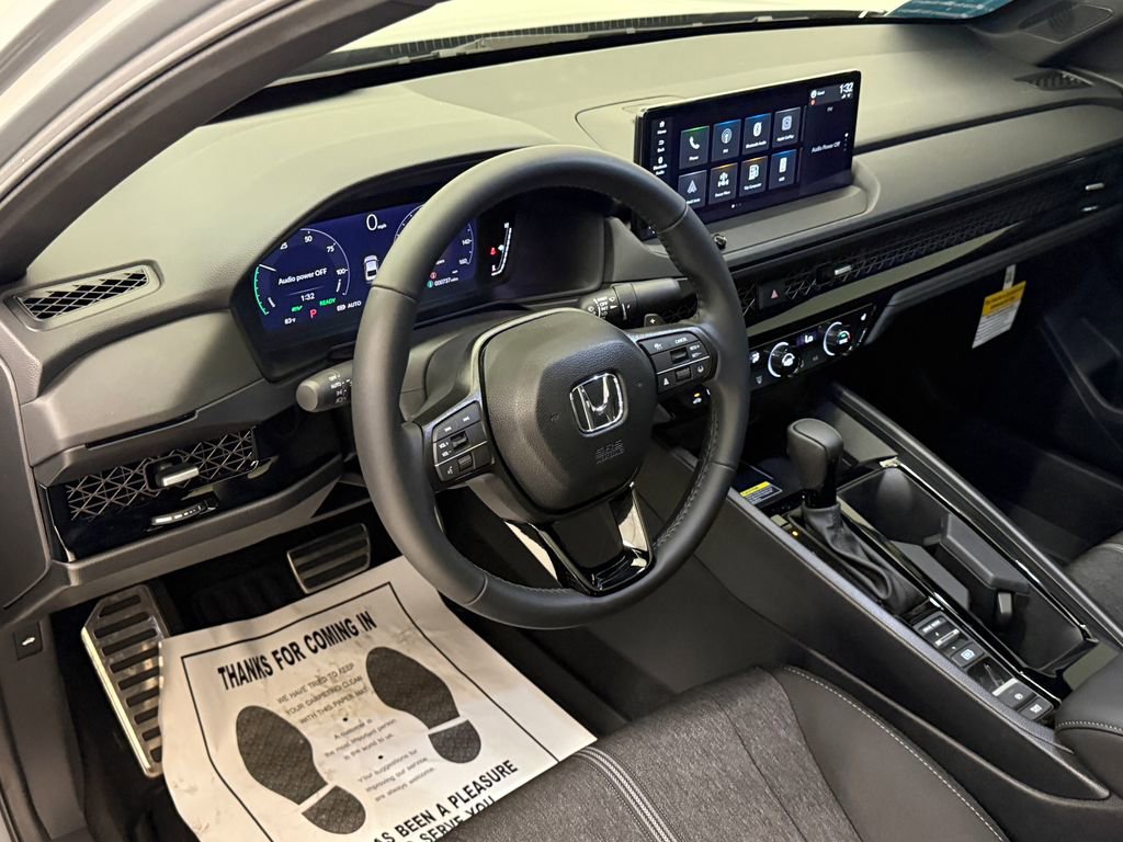 Used 2025 Honda Accord Sport image 19