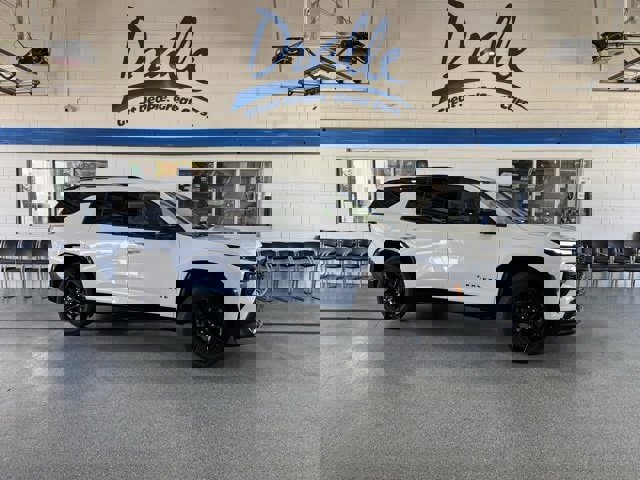 New 2026 Chevrolet Traverse RS w/ LPO, Floor Liner Package image 1