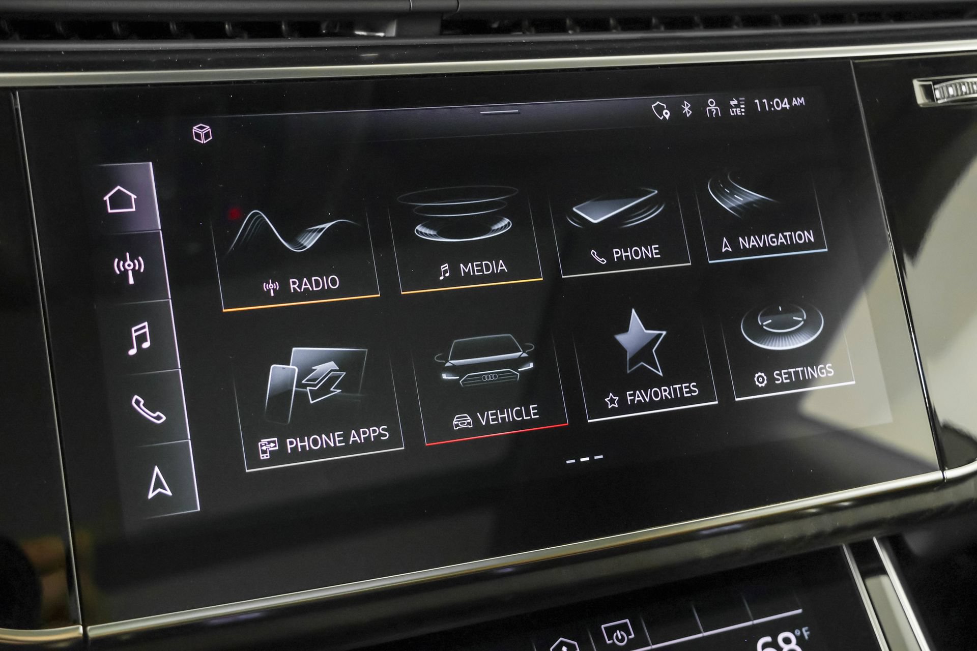 Used 2023 Audi Q8 Premium w/ Convenience Package AWD/4WD image 32