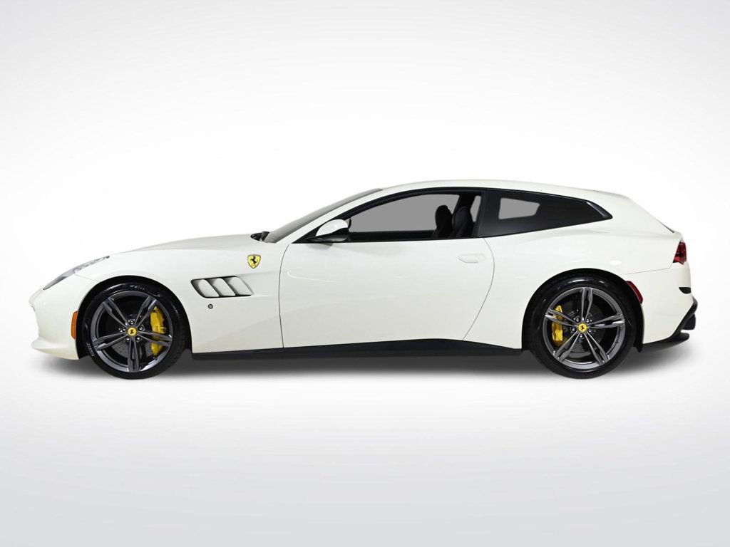 Used 2018 Ferrari GTC4Lusso image 7