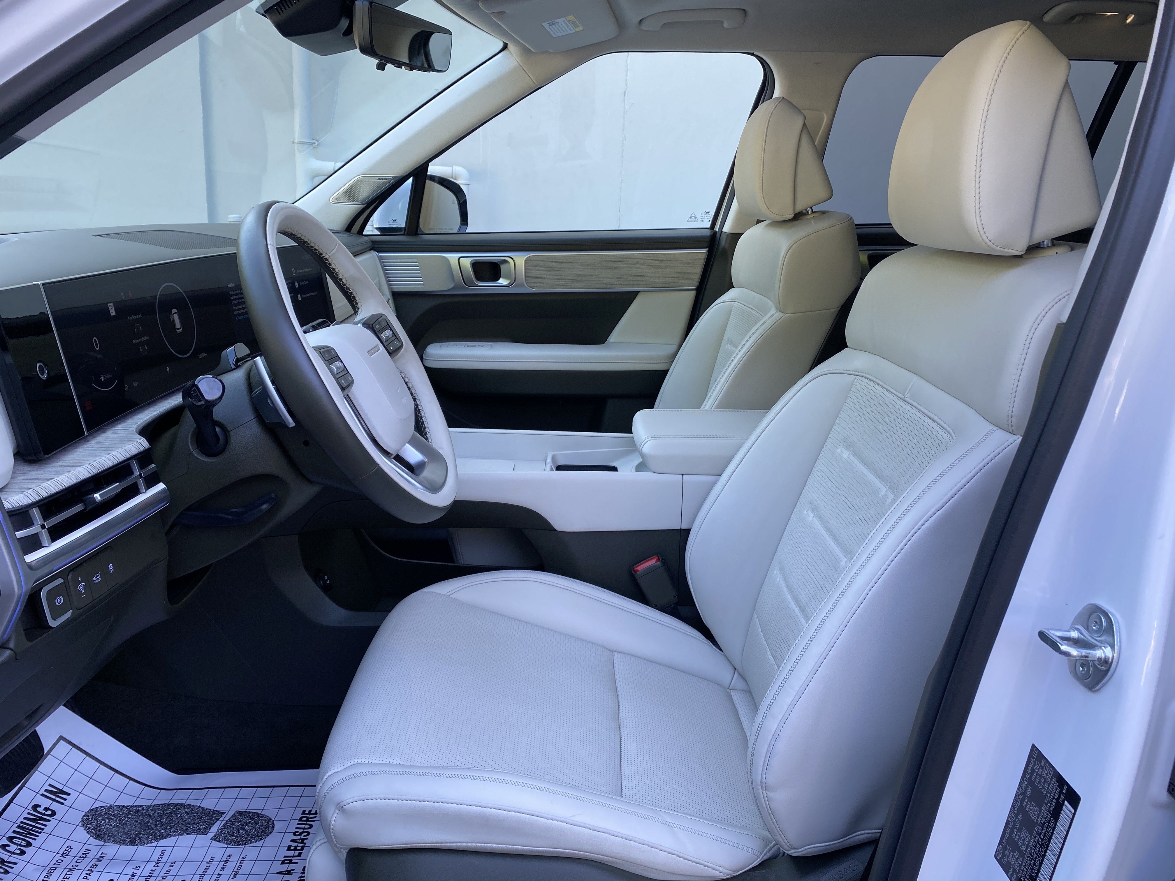 Used 2025 Hyundai Santa Fe Calligraphy AWD/4WD image 16