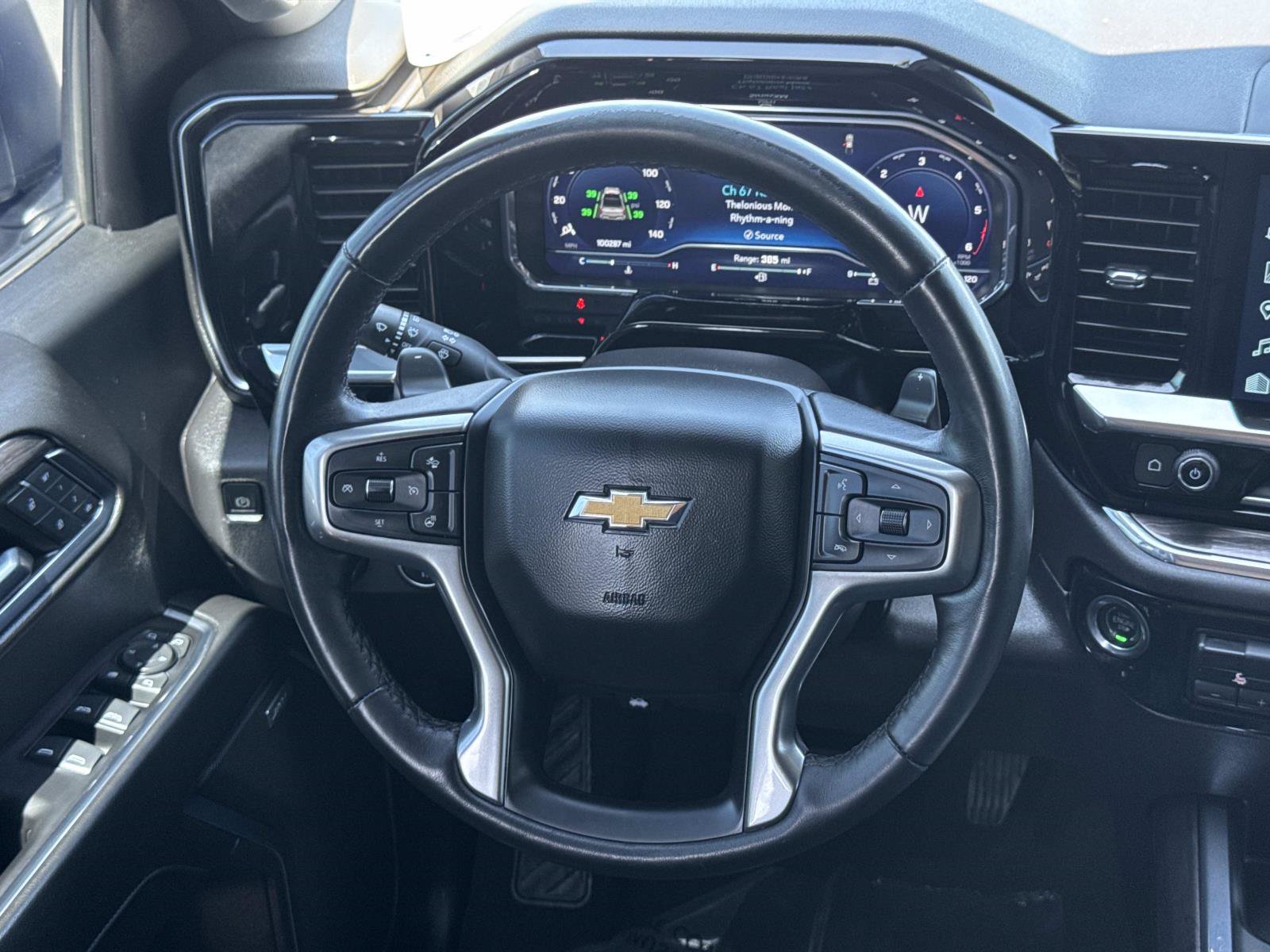 Used 2023 Chevrolet Silverado 1500 LTZ AWD/4WD image 10