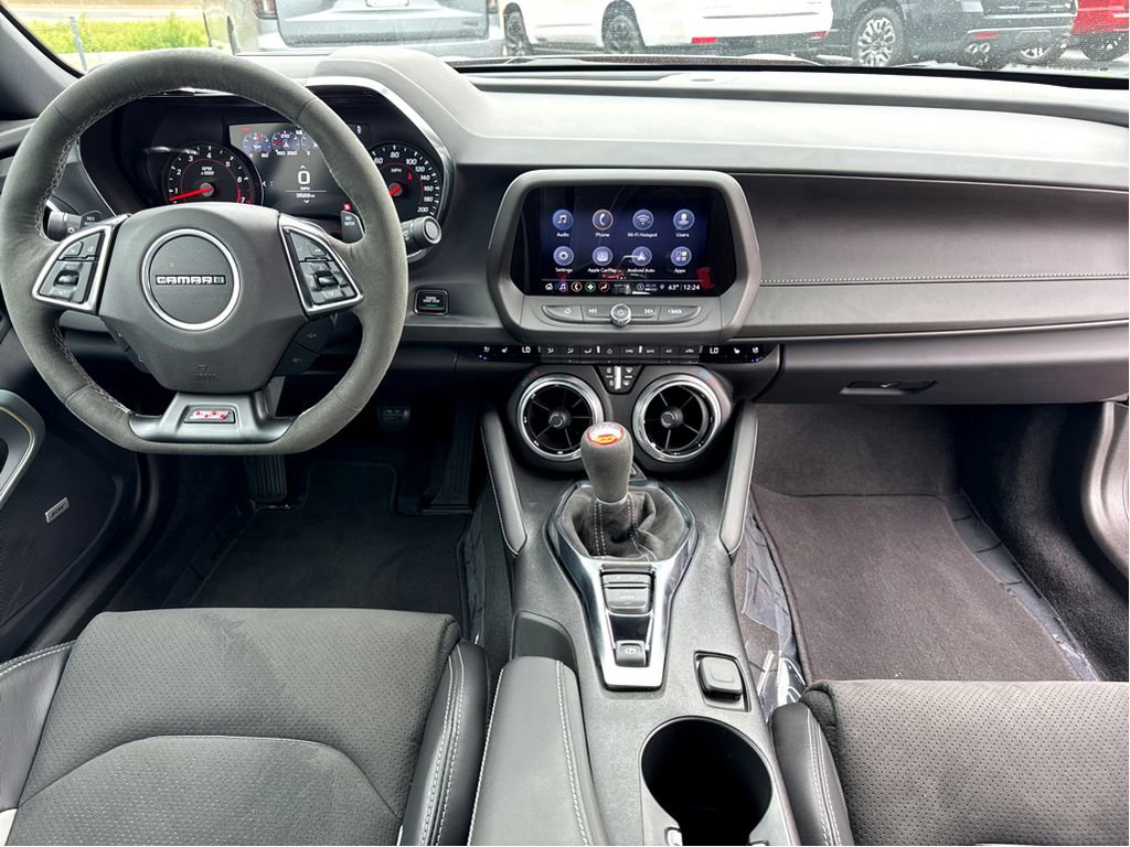 Used 2024 Chevrolet Camaro SS RWD image 13