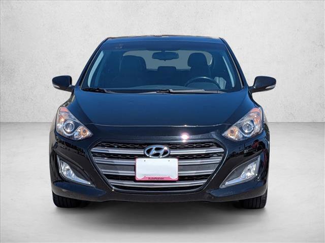 Used 2017 Hyundai Elantra GT w/ Tech Package 03 FWD image 2