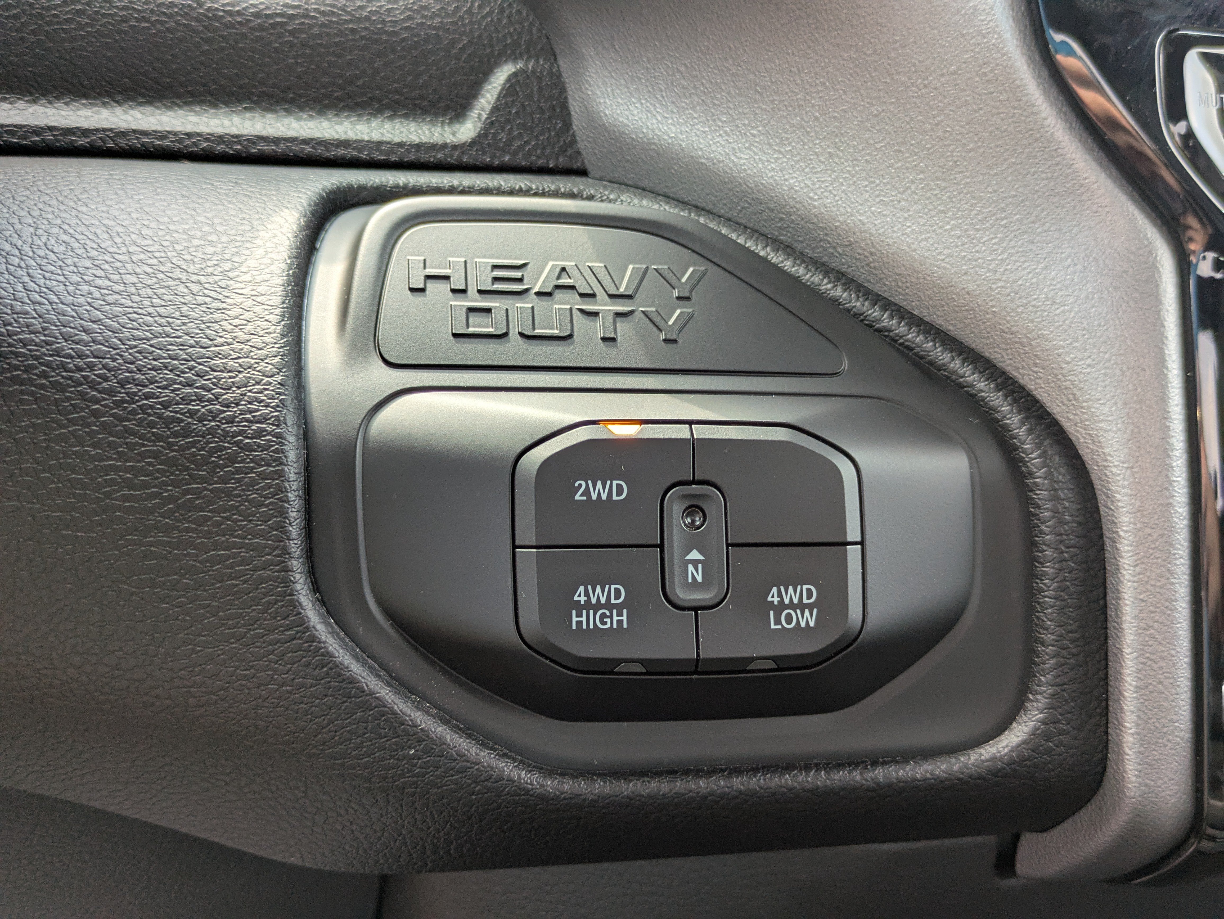 Used 2025 RAM 2500 Big Horn AWD/4WD image 16